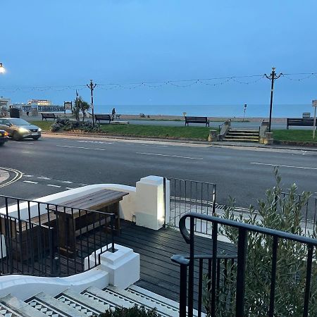 Seaview Flat With Balcony, Spacious 2 Bedroom Worthing Eksteriør bilde