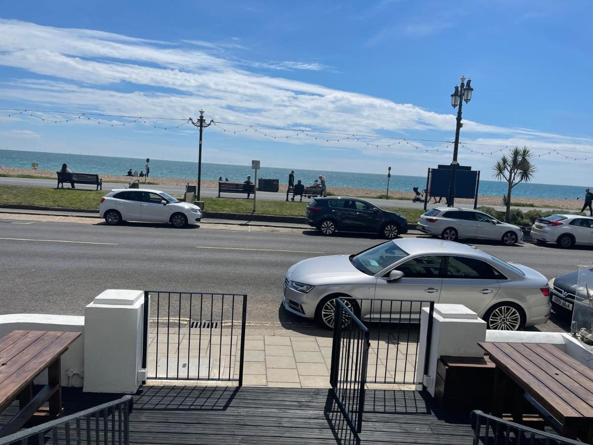 Seaview Flat With Balcony, Spacious 2 Bedroom Worthing Eksteriør bilde