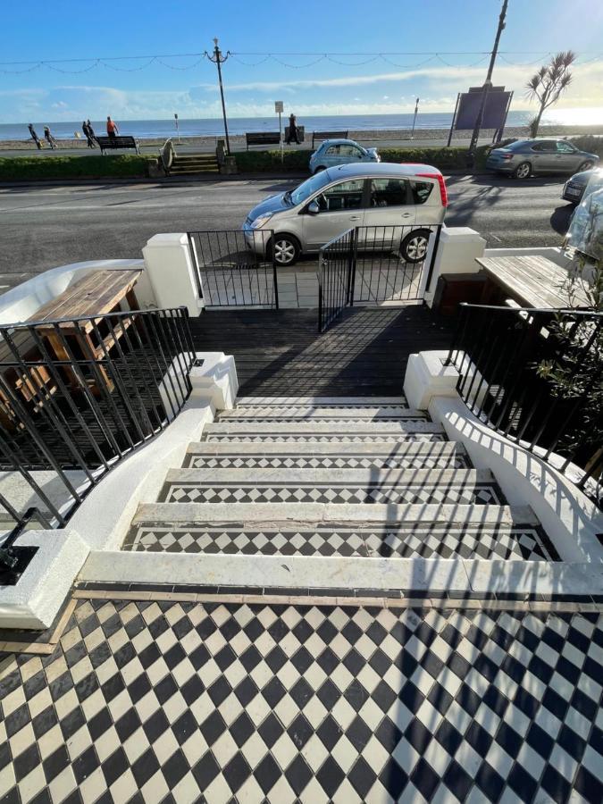 Seaview Flat With Balcony, Spacious 2 Bedroom Worthing Eksteriør bilde