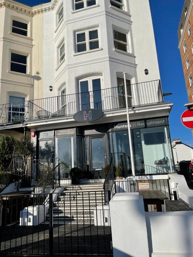 Seaview Flat With Balcony, Spacious 2 Bedroom Worthing Eksteriør bilde