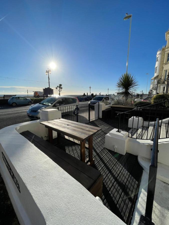 Seaview Flat With Balcony, Spacious 2 Bedroom Worthing Eksteriør bilde